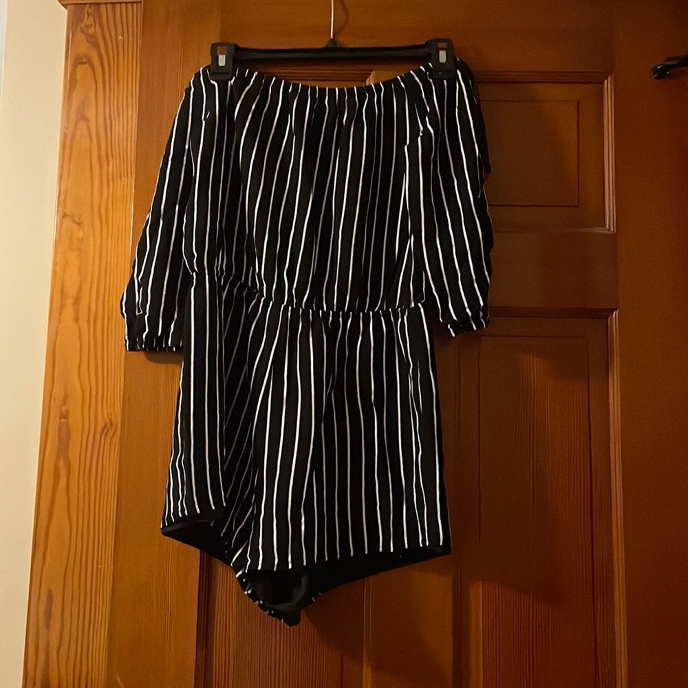 Medium Black and white striped romper